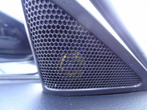 Used 2025 MAZDA MAZDA3 s FWD image 17