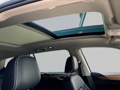 New 2026 Volkswagen Atlas SE FWD image 28