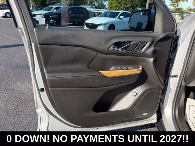 Used 2018 GMC Acadia Denali w/ Technology Package FWD image 12