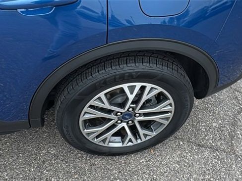 Certified 2022 Ford Escape SEL image 27