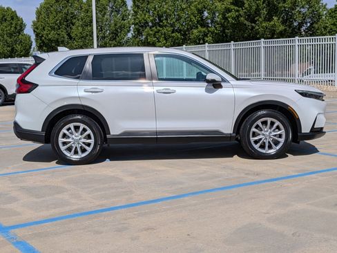 Used 2024 Honda CR-V EX image 5