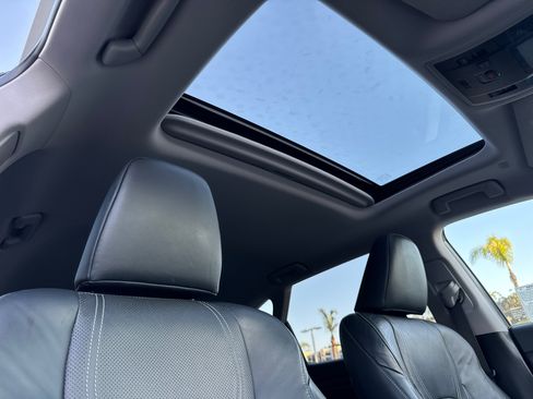 Used 2018 Lexus RX 350L AWD image 16