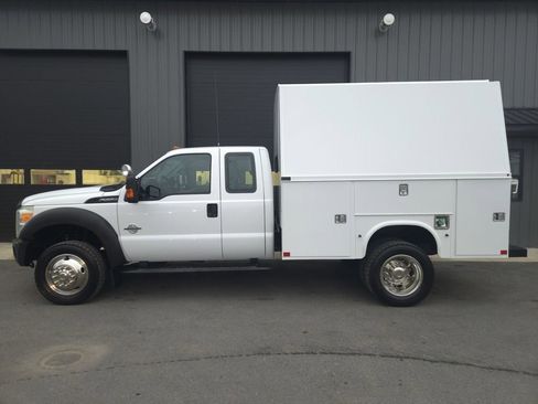 Used 2011 Ford F550 4x4 SuperCab Super Duty w/ Payload Upgrade Pkg image 1