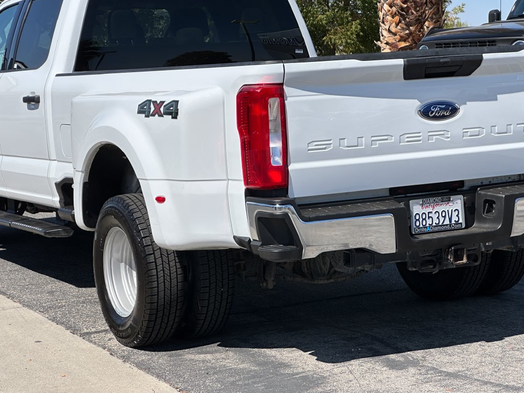 Used 2024 Ford F350 XLT AWD/4WD image 5