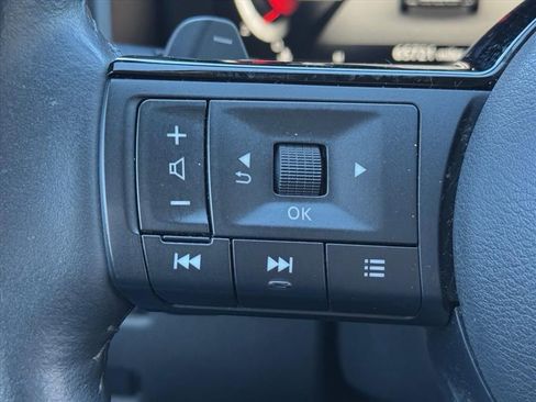 Used 2021 Nissan Rogue Platinum image 19