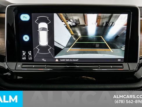 Used 2025 Volkswagen Atlas SE FWD image 36