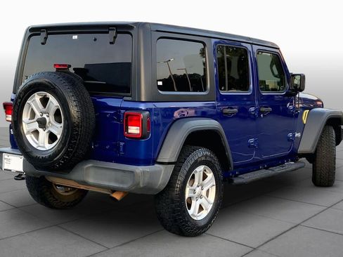 Used 2019 Jeep Wrangler Unlimited Sport S AWD/4WD image 11