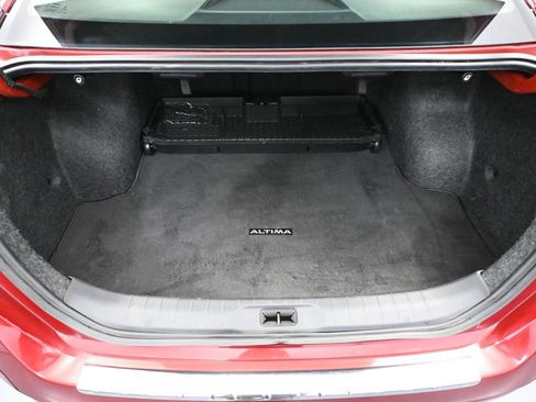 Used 2019 Nissan Altima 2.0 SR FWD image 38