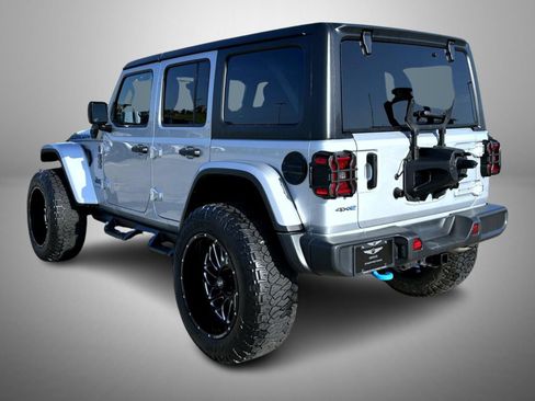 Used 2023 Jeep Wrangler Unlimited Rubicon 4xe w/ Cold Weather Group AWD/4WD image 7