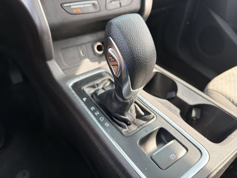Used 2019 Ford Escape SE AWD/4WD image 32
