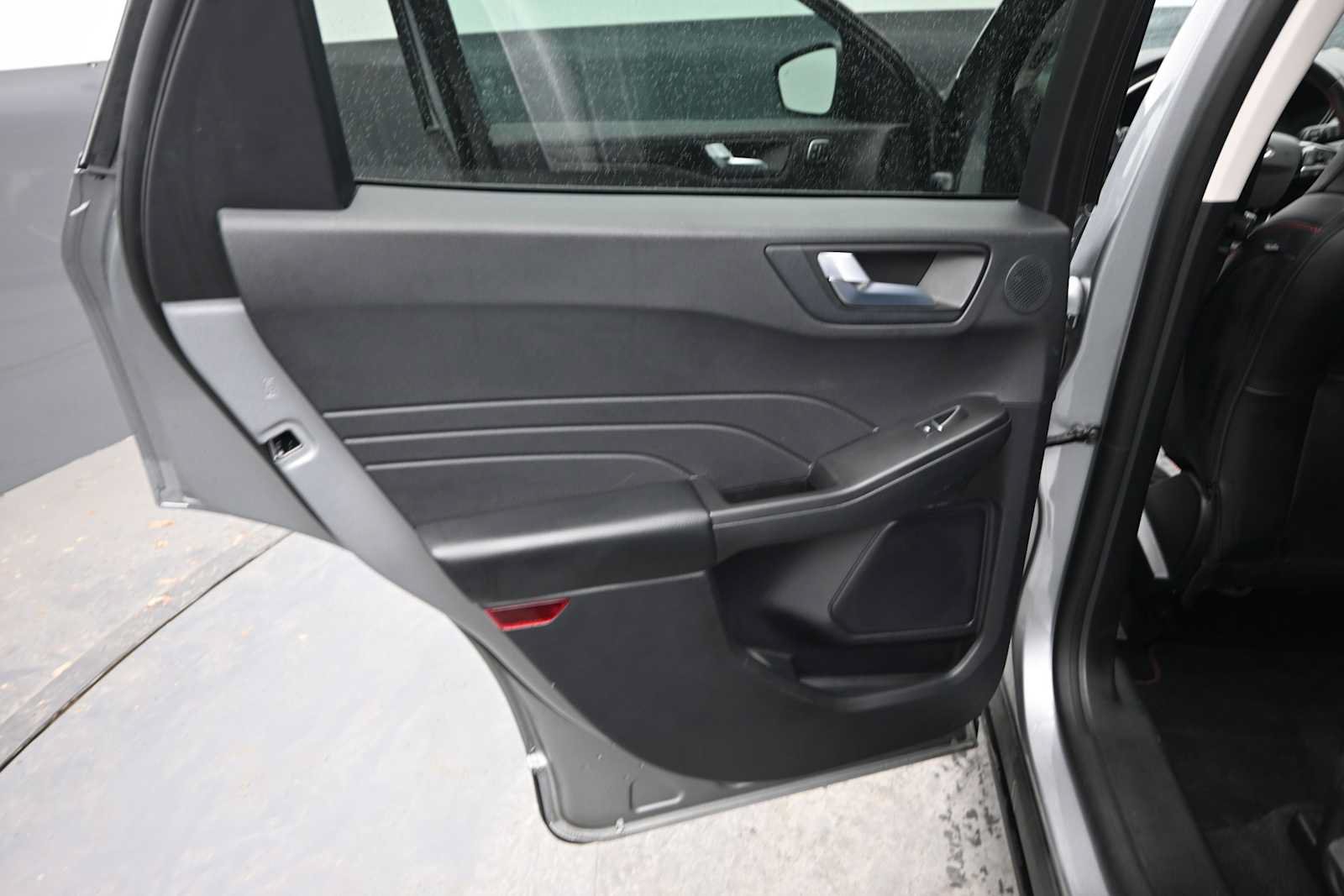 Used 2022 Ford Escape SEL w/ SEL Stealth AWD Package image 19