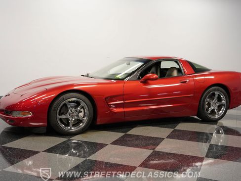 Used 1998 Chevrolet Corvette Coupe image 6