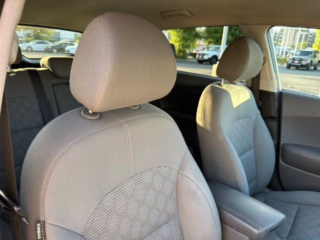 Used 2022 Kia Niro LXS w/ Digital Cluster Package FWD image 15