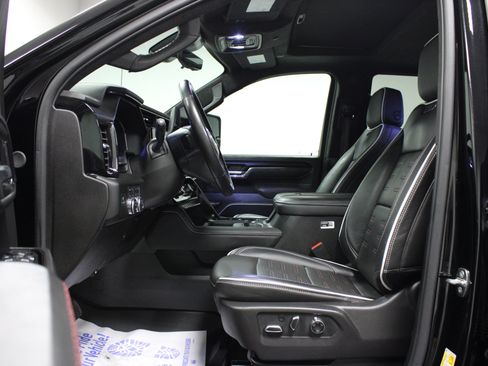 Used 2024 GMC Sierra 2500 AT4X AWD/4WD image 12