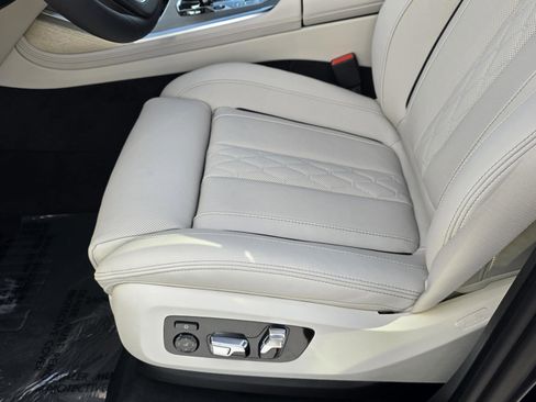 New 2026 BMW ALPINA XB7 AWD/4WD image 16