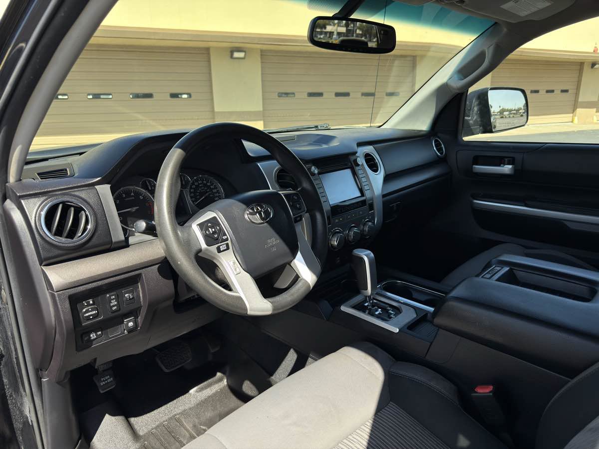 Used 2016 Toyota Tundra SR5 w/ SR5 Upgrade Package AWD/4WD image 16