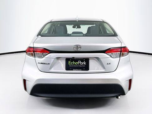 Used 2024 Toyota Corolla LE FWD image 7