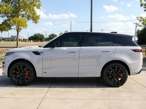 New 2026 Land Rover Range Rover Sport Dynamic SE AWD/4WD image 12