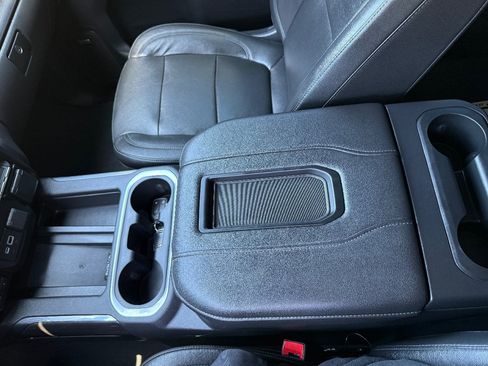 Used 2019 Chevrolet Silverado 1500 LTZ w/ LTZ Premium Package AWD/4WD image 28