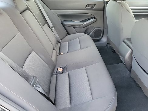 Used 2023 Nissan Altima 2.5 SV FWD image 15