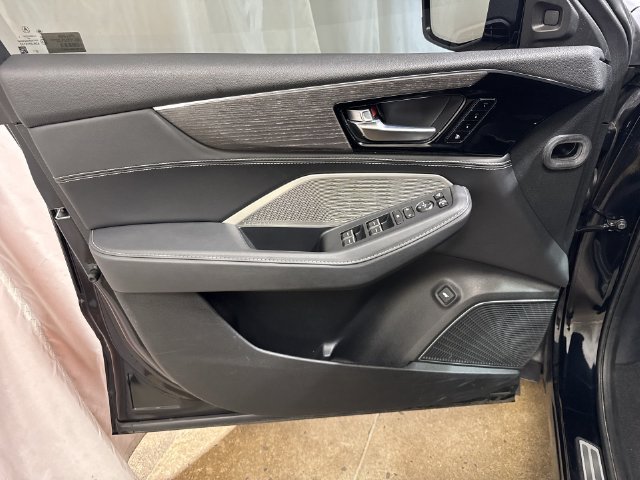 Used 2024 Acura MDX w/ Advance Package AWD/4WD image 24