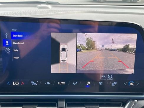 New 2025 Chevrolet Equinox EV LT image 23