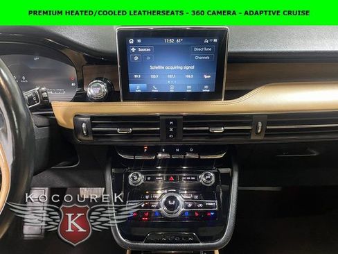 Used 2022 Lincoln Corsair Reserve w/ Equipment Group 201A image 16
