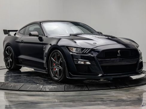Used 2021 Ford Mustang Shelby GT500 w/ Carbon Fiber Track Pack RWD image 29