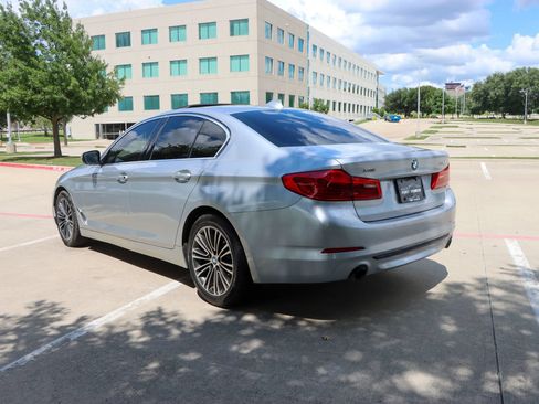 Used 2019 BMW 530i xDrive w/ Convenience Package AWD/4WD image 5
