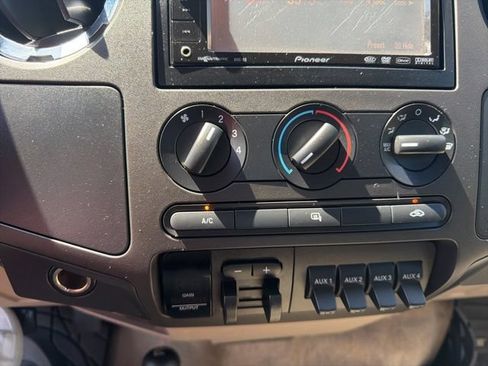 Used 2008 Ford F550 4x4 Crew Cab Super Duty image 17