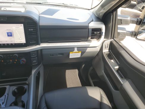 New 2026 Ford F250 XLT w/ XLT Premium Package image 14