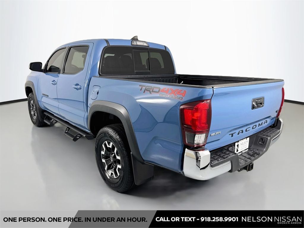 Used 2019 Toyota Tacoma TRD Off-Road AWD/4WD image 7