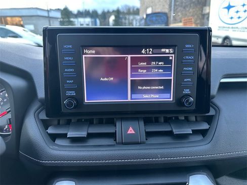 Used 2019 Toyota RAV4 LE image 21