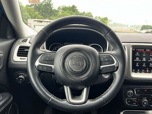Used 2018 Jeep Compass Latitude w/ Popular Equipment Group AWD/4WD image 20