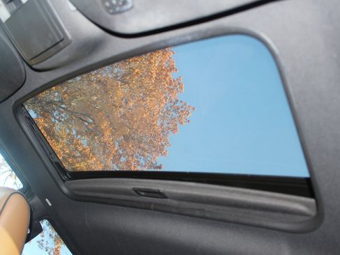 Used 2014 Lincoln Navigator 2WD w/ Equipment Group 101A image 17