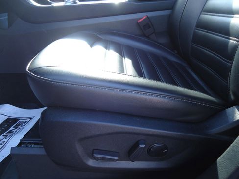 Used 2022 Ford Edge SEL w/ Convenience Package image 23