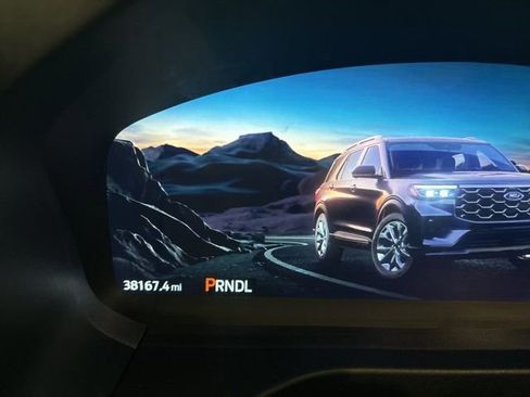 Certified 2025 Ford Explorer ST-Line w/ Premium Package RWD image 6