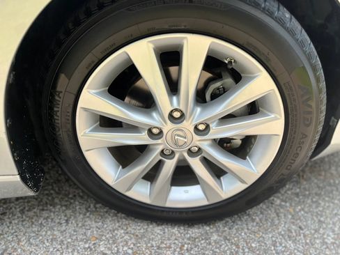 Used 2011 Lexus ES 350 FWD image 38