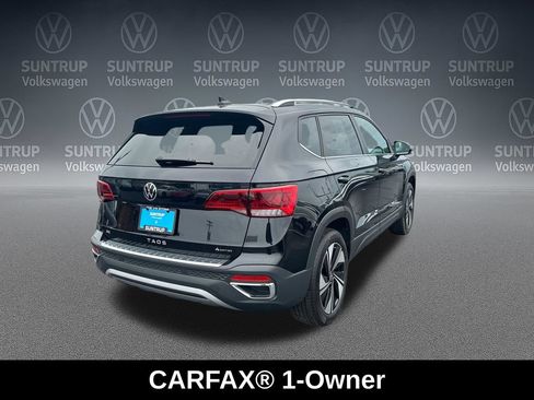 Used 2024 Volkswagen Taos SE AWD/4WD image 4