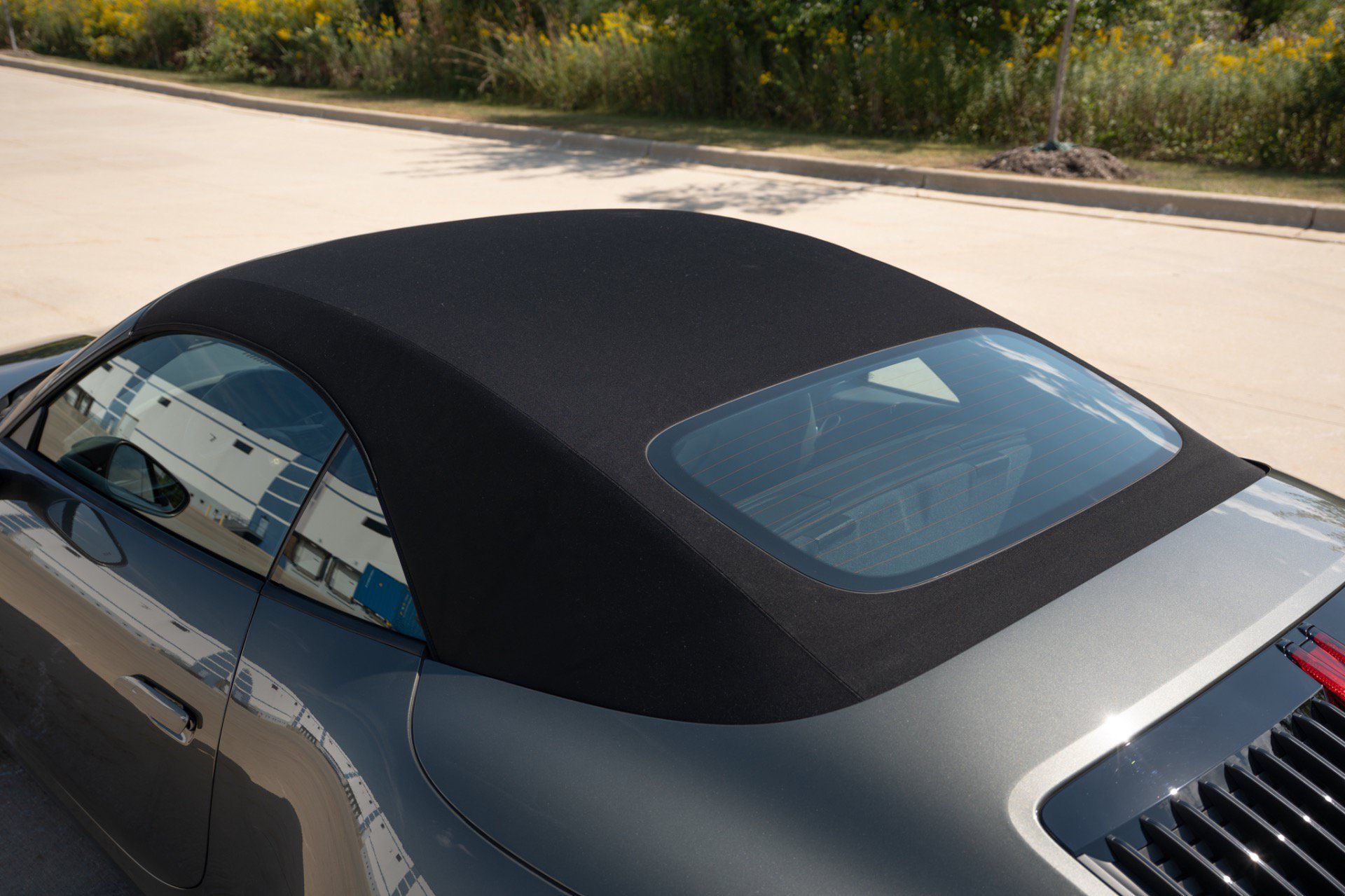 Used 2022 Porsche 911 Carrera RWD image 8