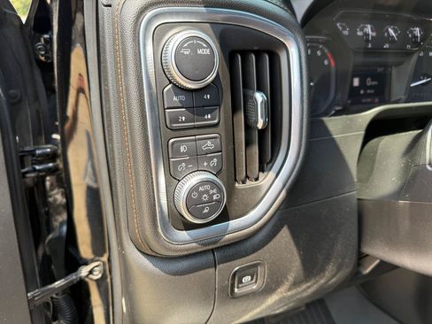 Used 2020 GMC Sierra 1500 AT4 w/ AT4 Premium Package AWD/4WD image 13