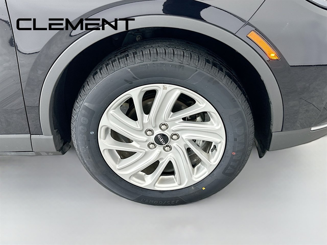 Used 2025 Lincoln Corsair AWD image 34