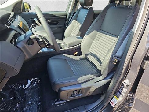 Certified 2024 Land Rover Discovery Sport S image 10