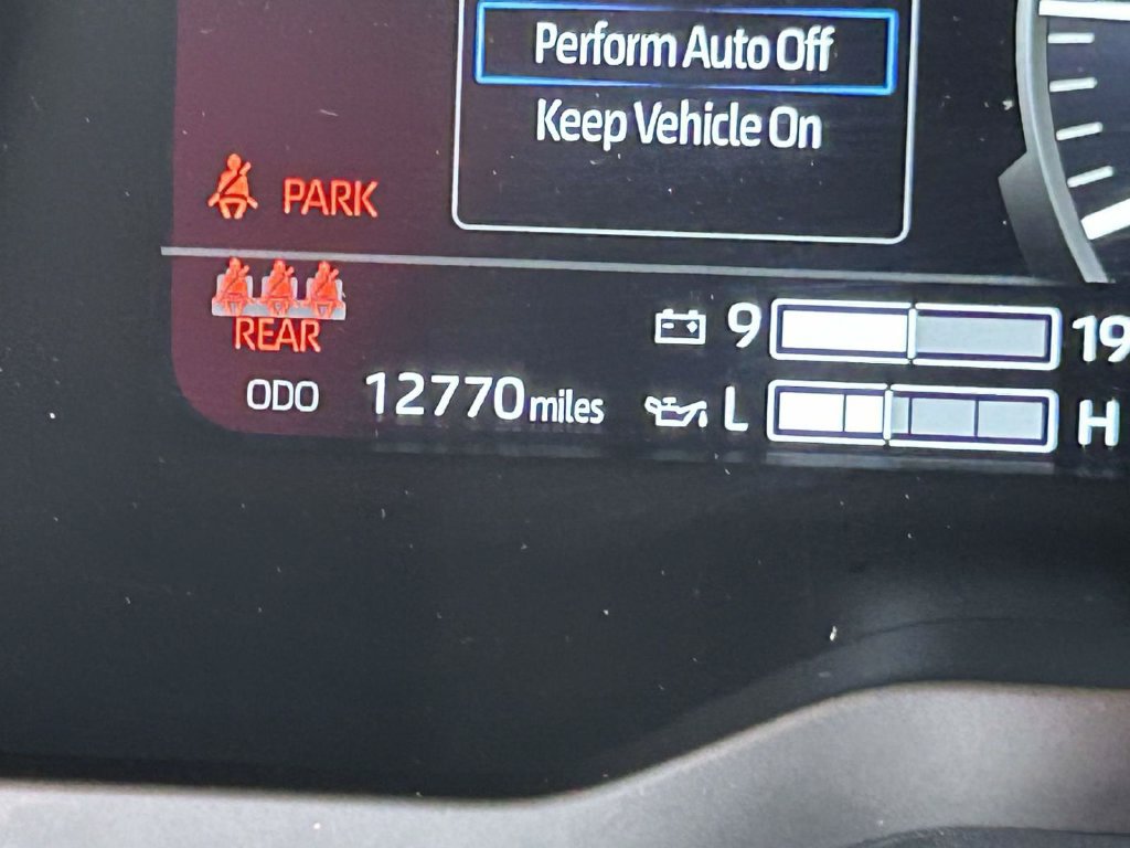 Certified 2025 Toyota Tundra Limited AWD/4WD image 32