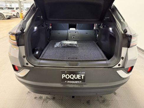 Used 2024 Volkswagen ID.4 Pro S image 21