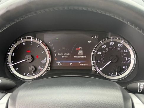 Used 2023 Toyota Highlander XLE AWD/4WD image 27