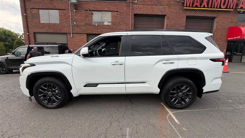 Used 2024 Toyota Sequoia Platinum AWD/4WD image 17