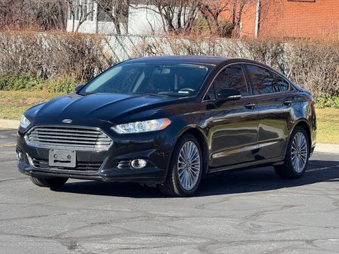 Used 2016 Ford Fusion Titanium image 3