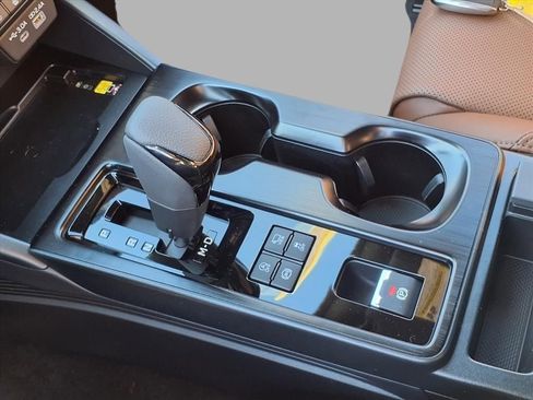 New 2026 Subaru Outback Touring XT image 9