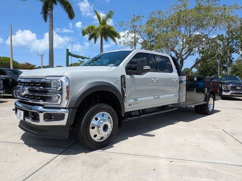New 2026 Ford F550 4x4 Crew Cab Super Duty image 2